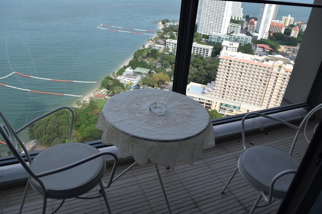 Sea View Apartment In Pattaya Eksteriør billede