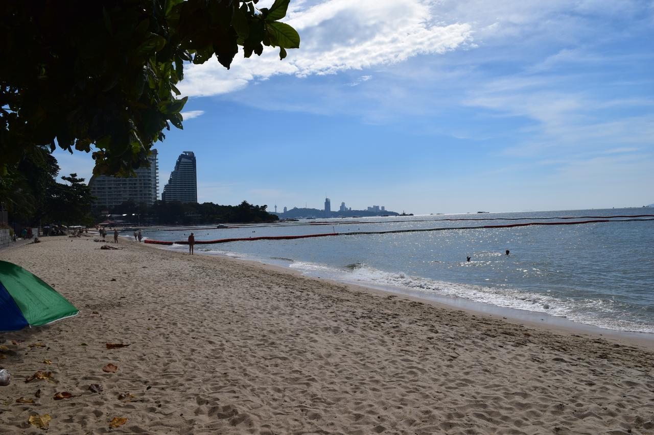 Sea View Apartment In Pattaya Eksteriør billede